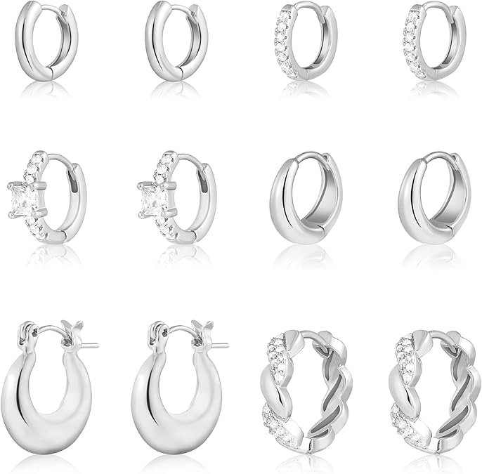 Wgoud Small Gold Hoop Earrings Set for Women