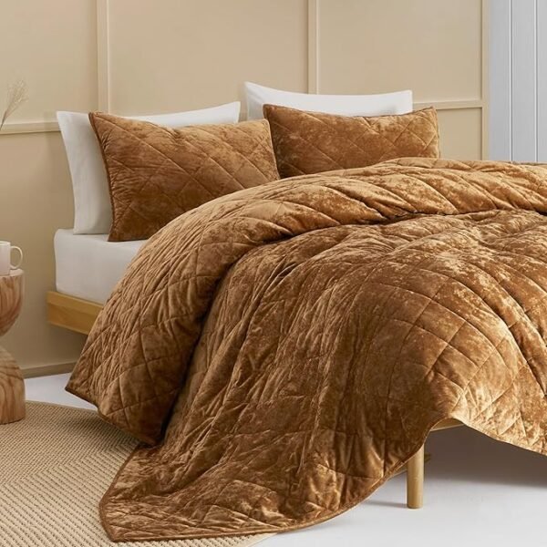 Wonderful Luxury Velvet Caramel Quilt Set
