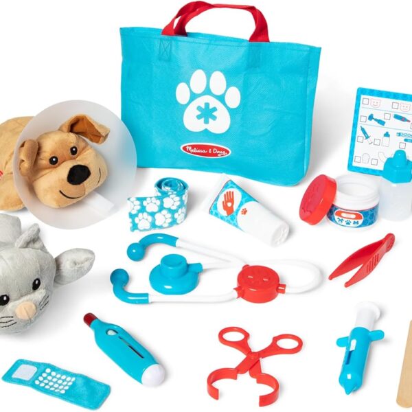 Melissa & Doug Examine and Treat Pet Vet Play Set
