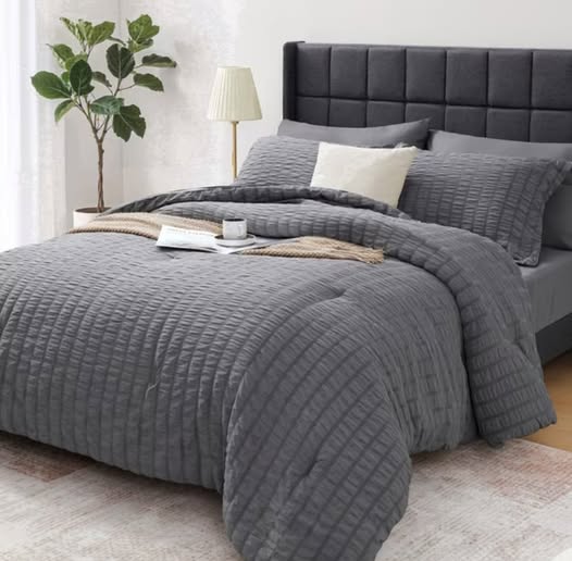 7-Piece Queen Comforter Set