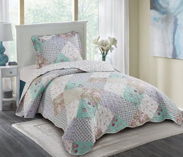 Blue & Green Rose Patchwork Quilt Set